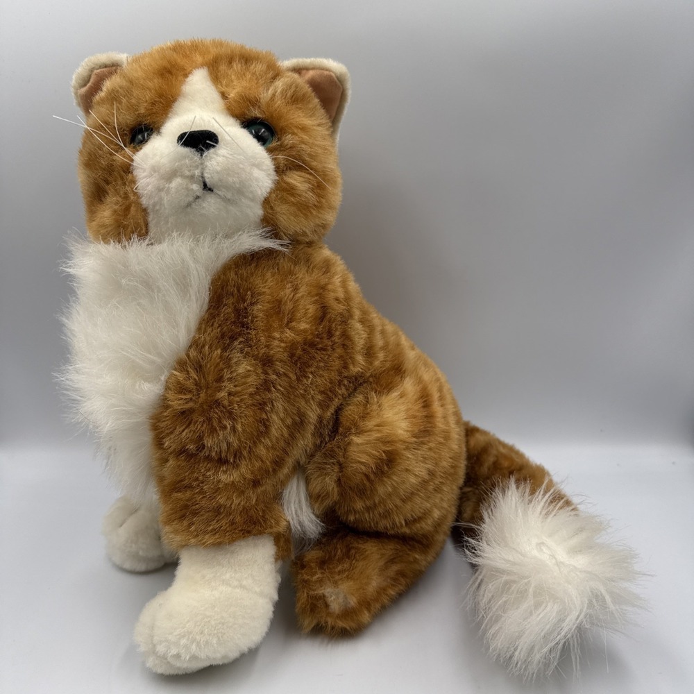 Dan Dee Realistic Plush Cat With Whiskers Green Eyes